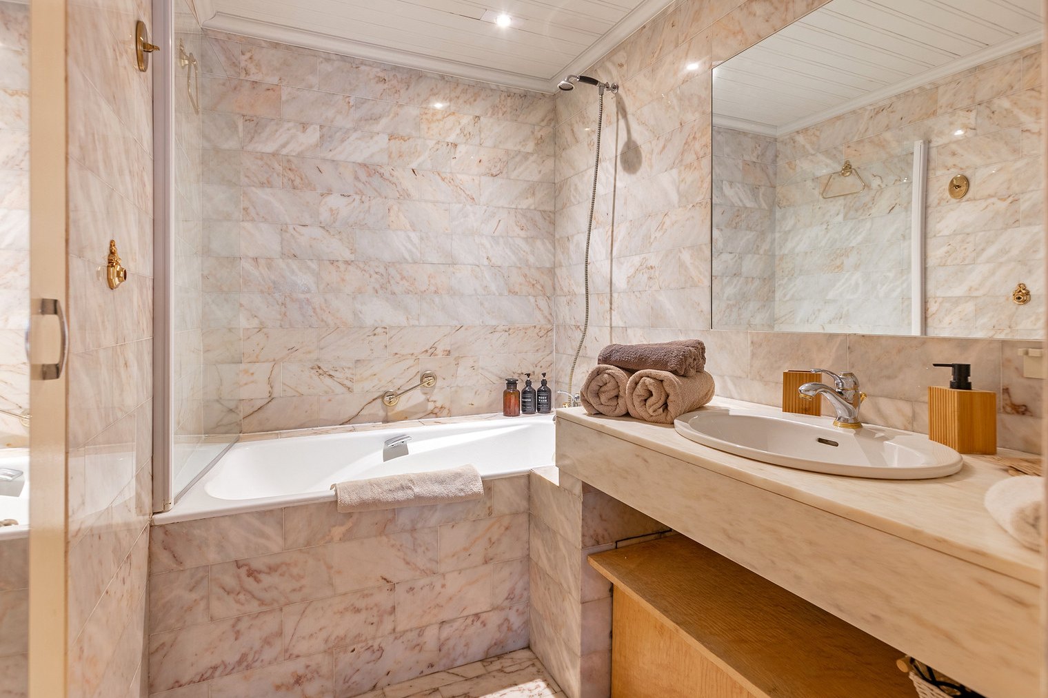 Salle de bain en marbre